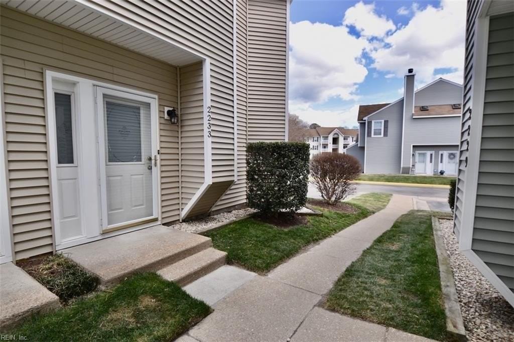 2233 Westsail Ln - Photo 2 of 28