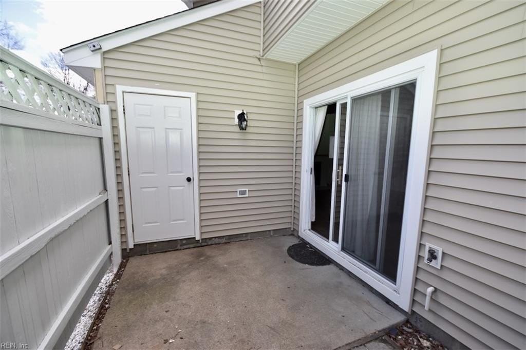 2233 Westsail Ln - Photo 3 of 28