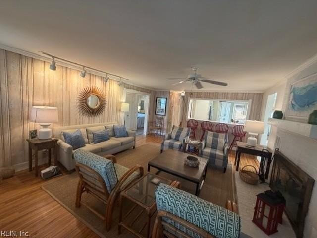 8504 Atlantic Ave - Photo 7 of 50