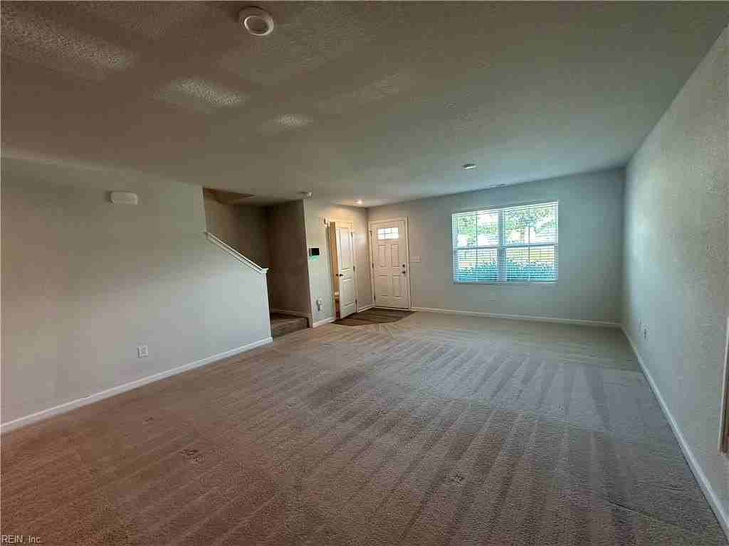 304 Forecastle St - Photo 2 of 29