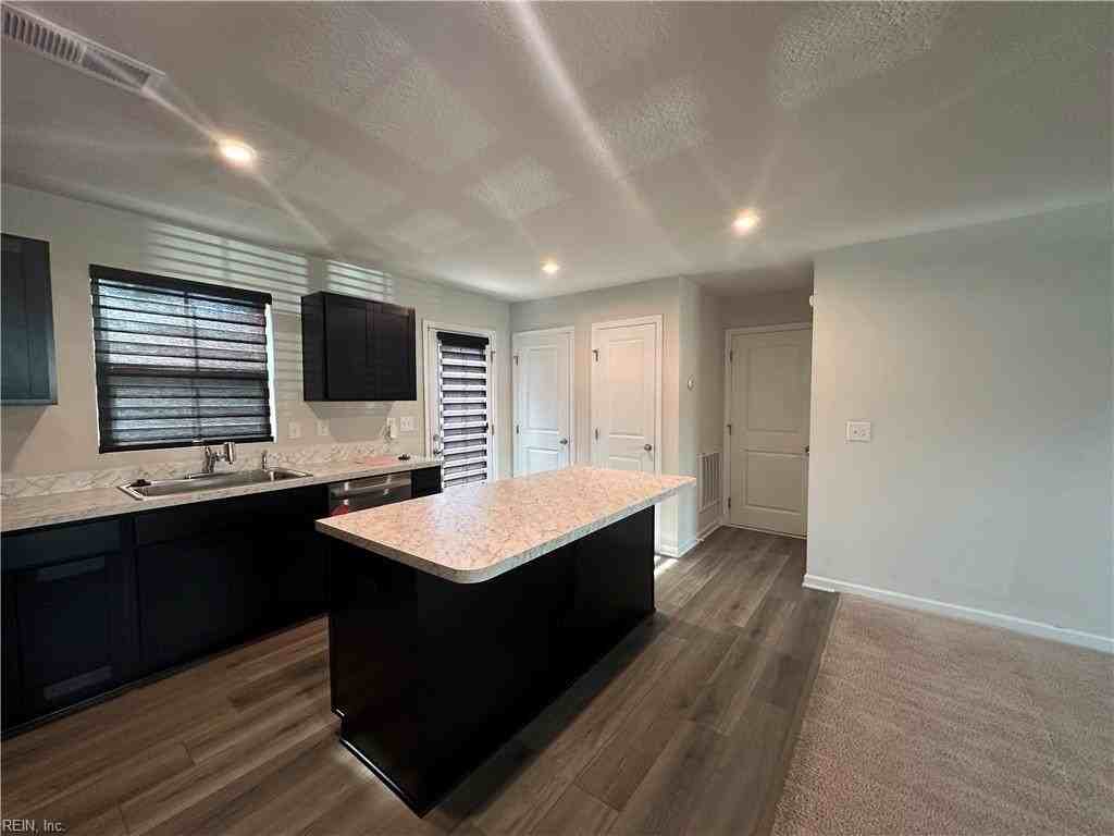 304 Forecastle St - Photo 5 of 29