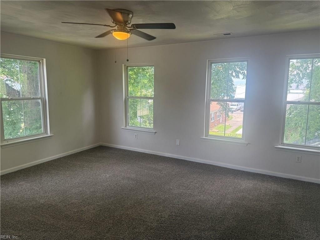 2142 Ballentine Blvd - Photo 6 of 15