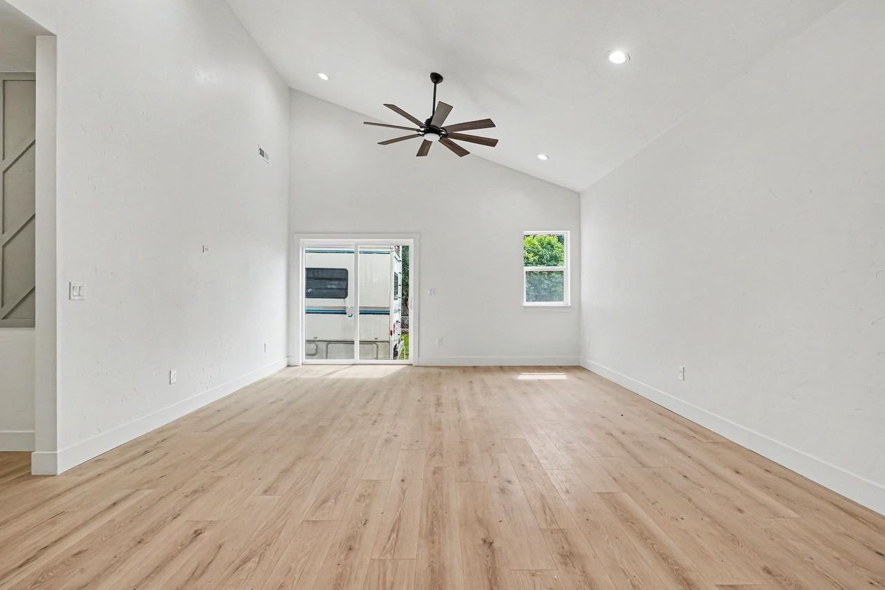801 8th St S #1 - Photo 6 of 28