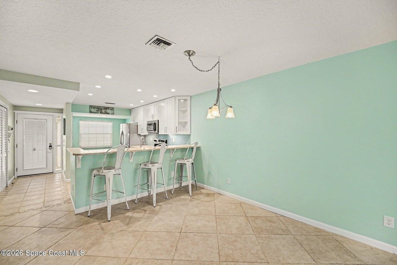 290 Paradise Blvd #2 - Photo 2 of 20