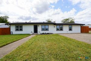 featured image of 913 Hander Ln