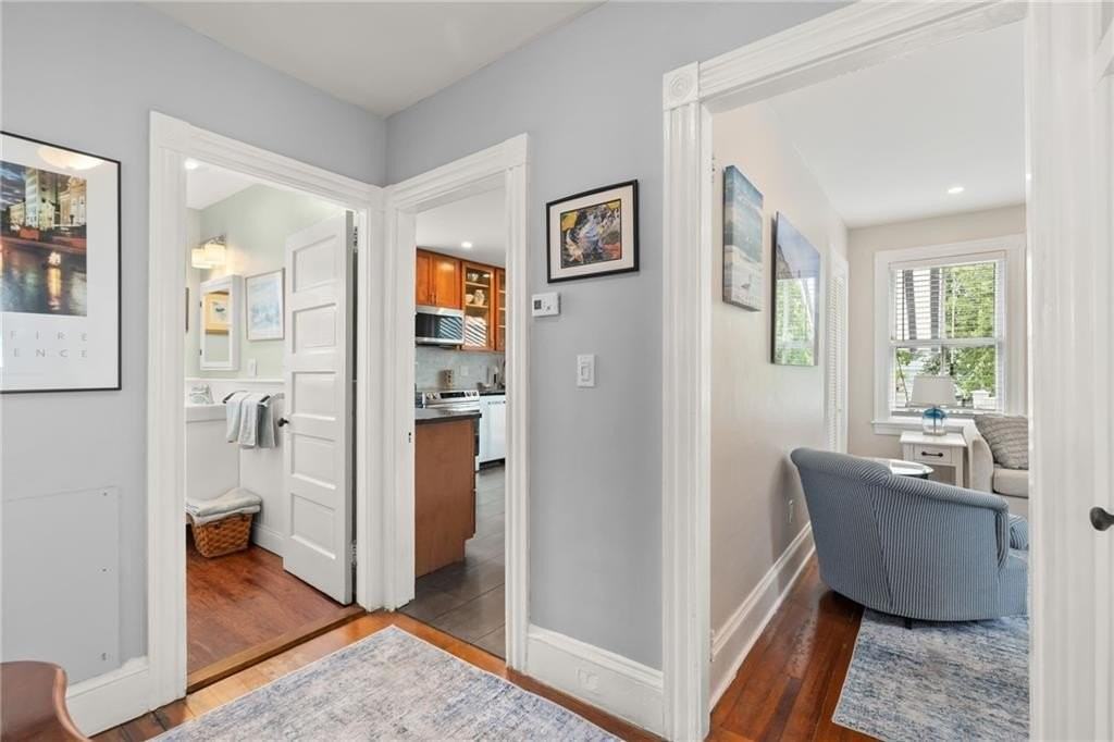 13 Atlantic St - Photo 3 of 23