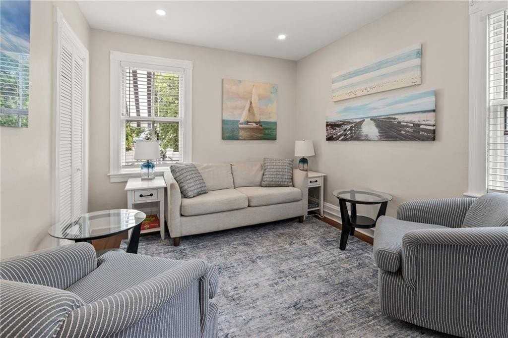 13 Atlantic St - Photo 4 of 23