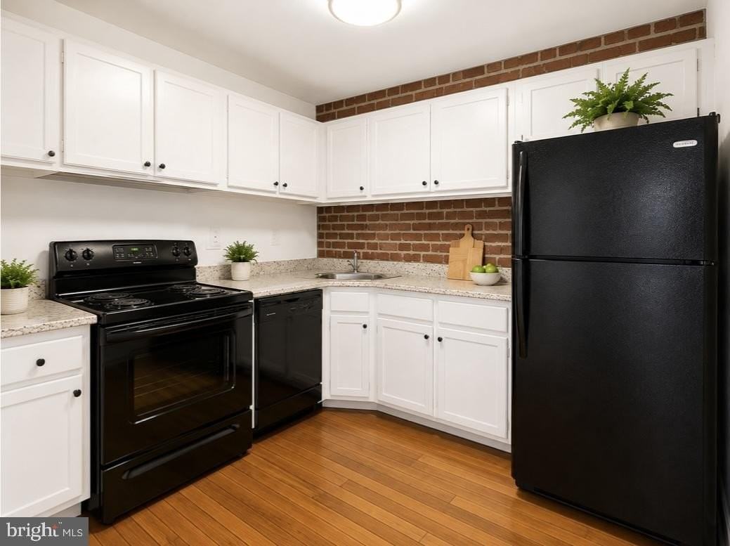 1855 Calvert St Nw #402 - Photo 3 of 4