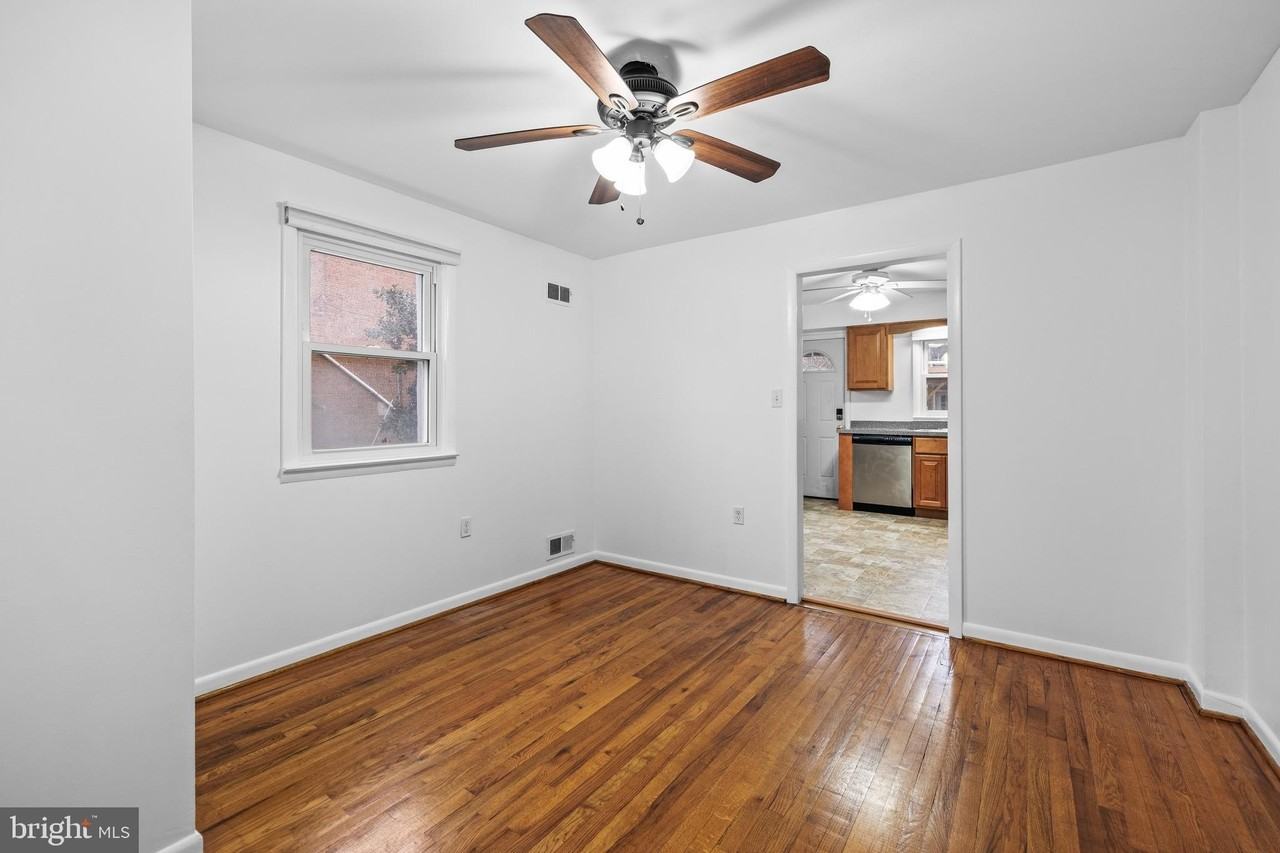 1437 Towson St - Photo 7 of 25