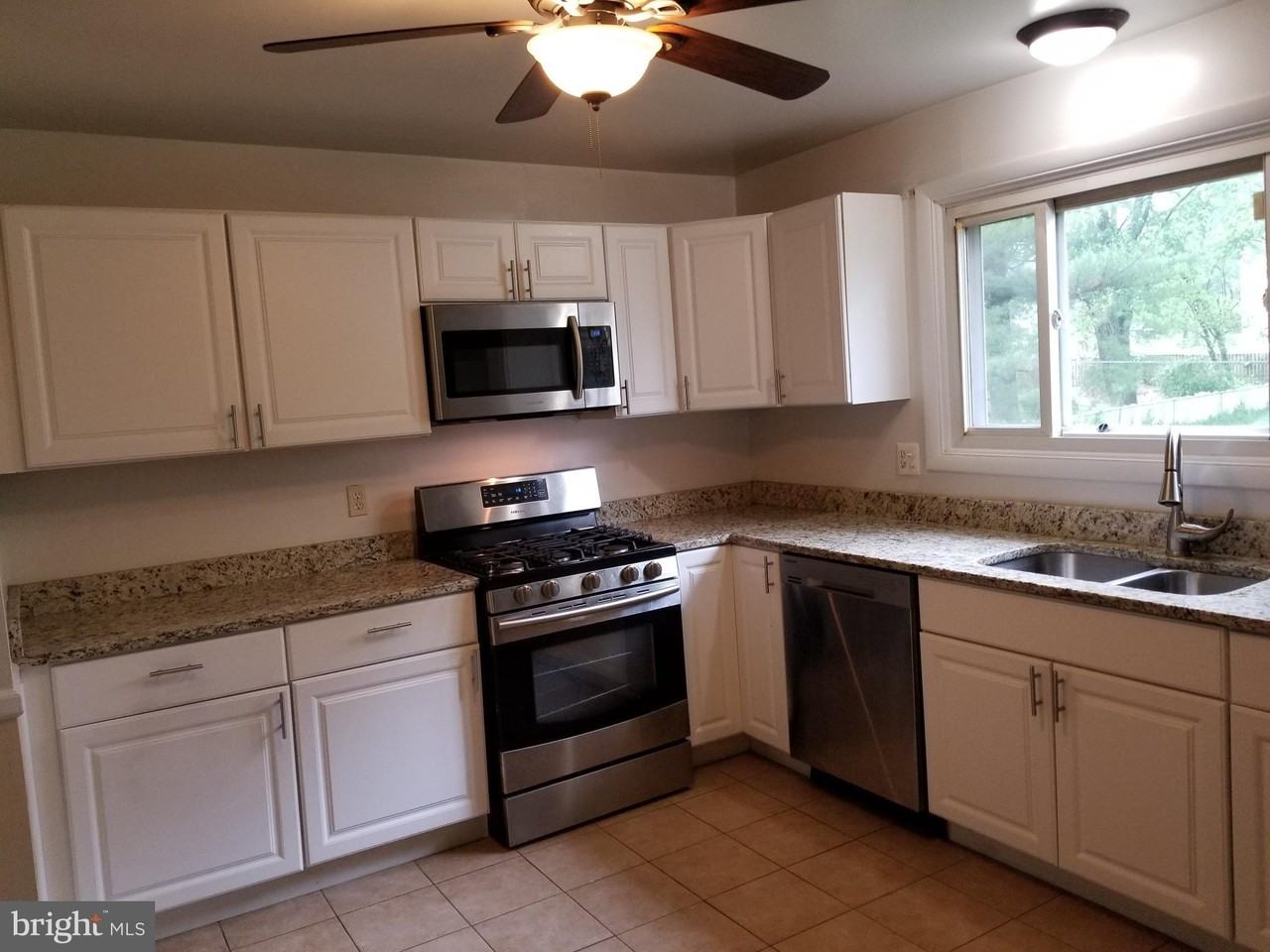 9210 Maple Rock Dr - Photo 6 of 15