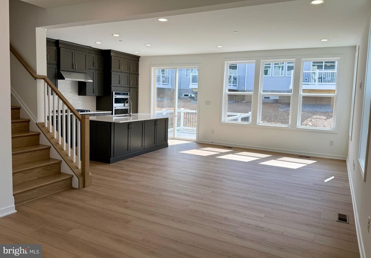 517 Anfield Rd - Photo 6 of 20