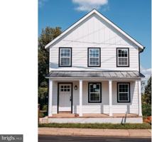 featured image of 449 Falmouth St