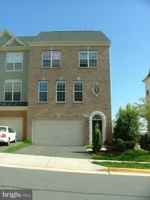 featured image of 43762 Lees Mill Sq
