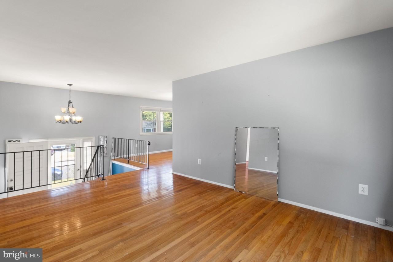 14815 Empire St - Photo 2 of 28
