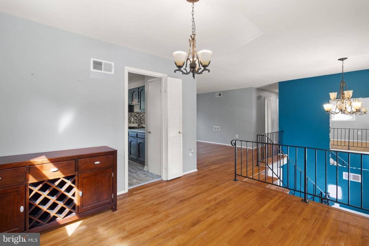 14815 Empire St - Photo 6 of 28