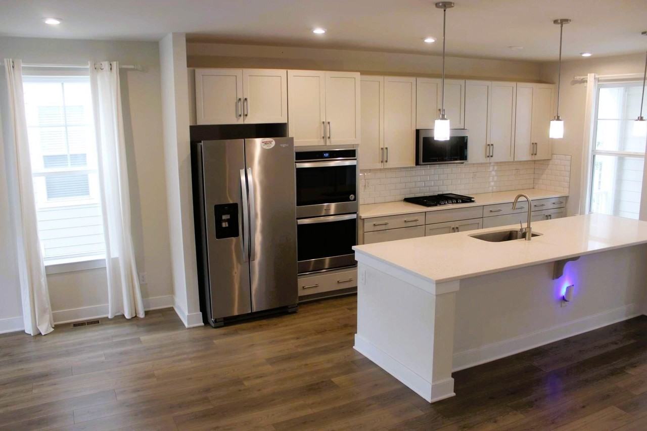 17660 FALCON Street - Photo 5 of 9