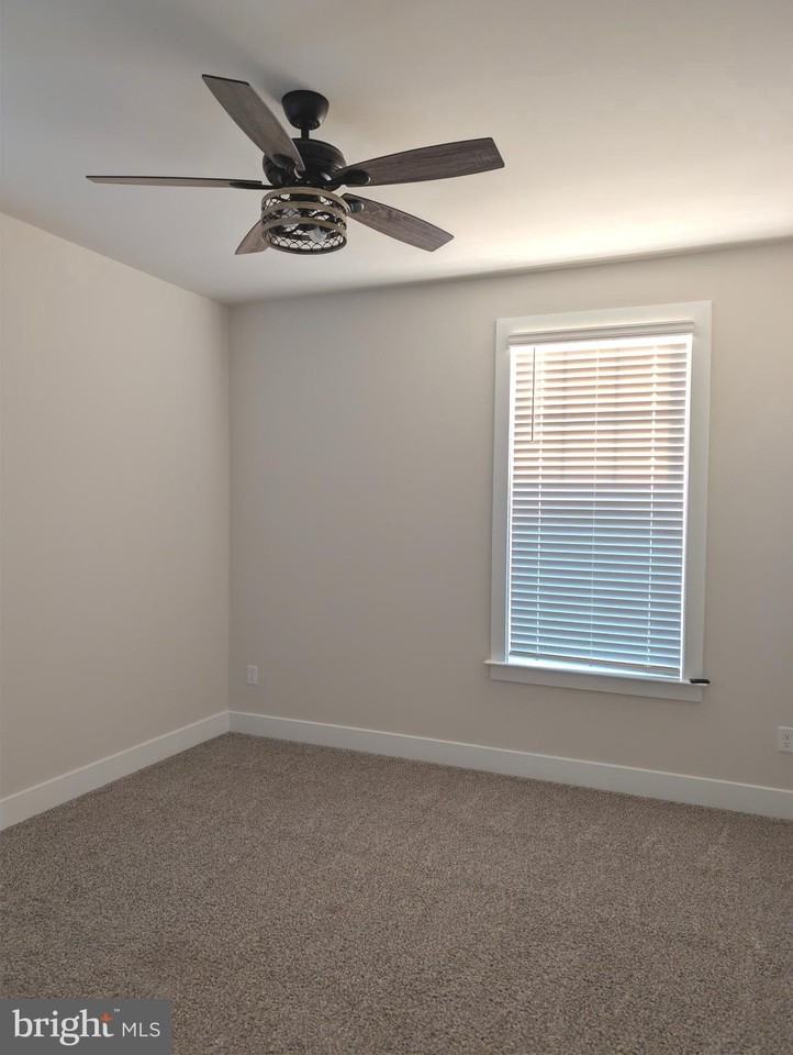 14972 Walter Robinson Ln - Photo 4 of 7