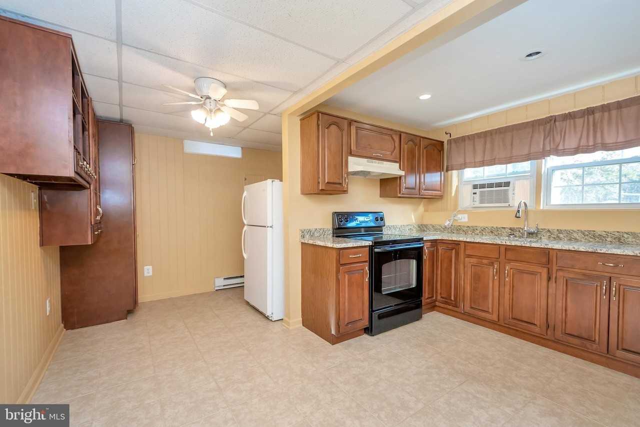 150 Deacon Rd #D - Photo 4 of 16