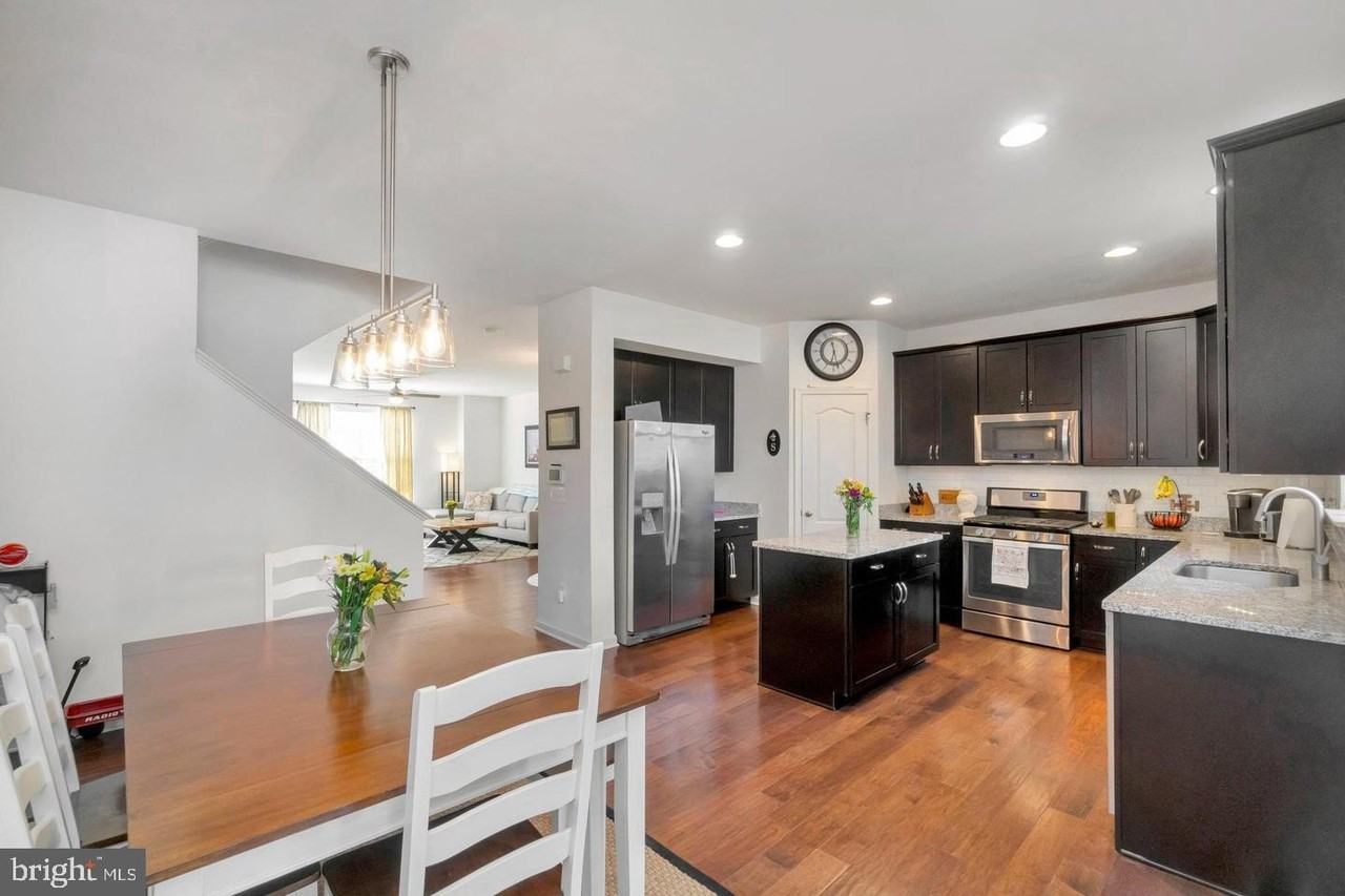 18 Shepherds Hook Way - Photo 7 of 33