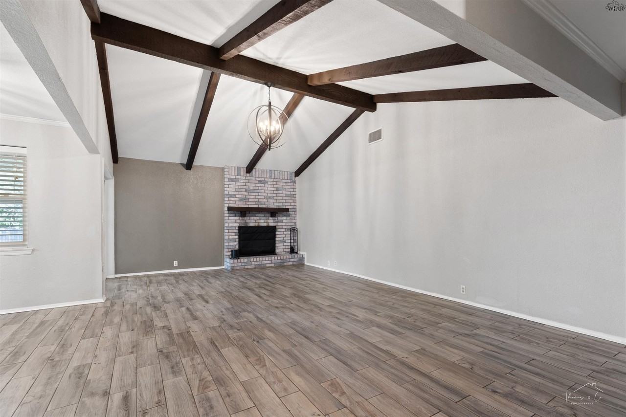 3 Lackland Cir - Photo 3 of 25