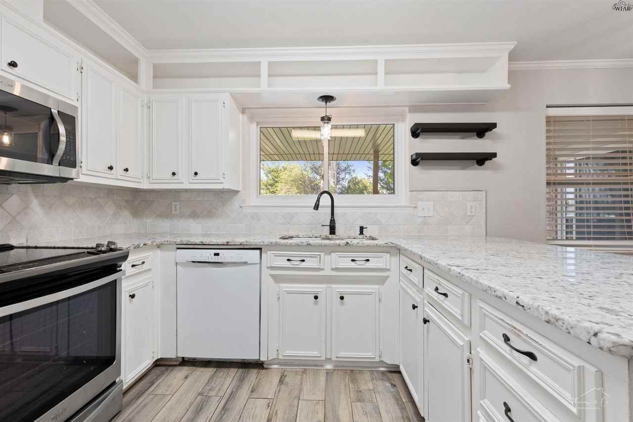 3 Lackland Cir - Photo 6 of 25