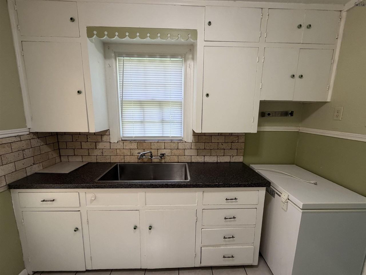 3205 10th St #REAR - Photo 4 of 8