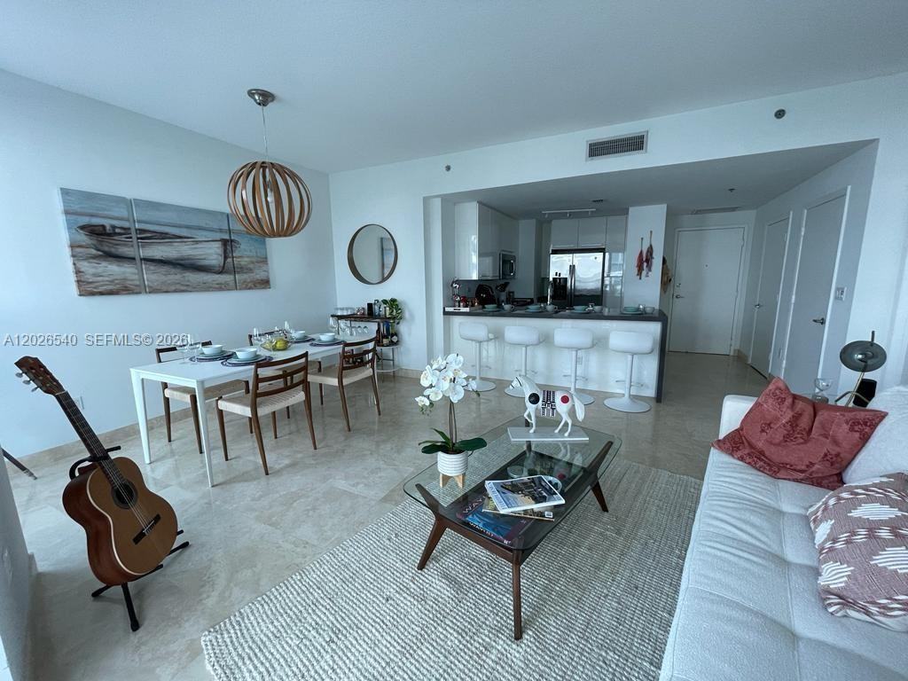 6515 Collins Ave #710 - Photo 4 of 8