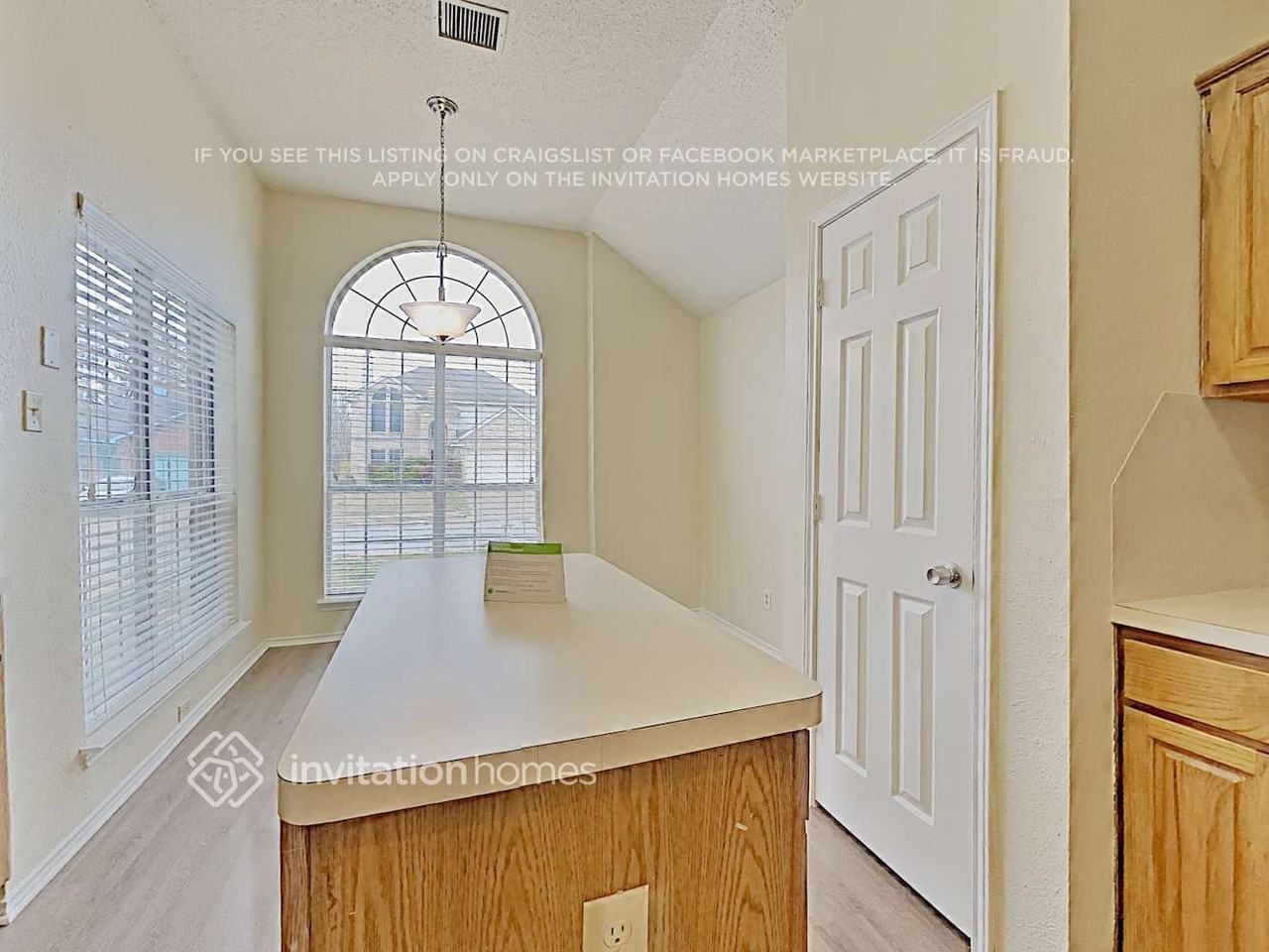 8512 Sabinas Trl - Photo 5 of 13
