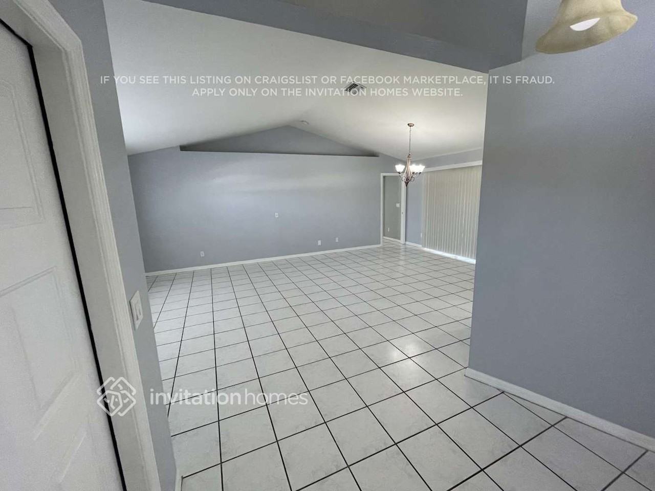 4228 Sw 15th Pl - Photo 2 of 16