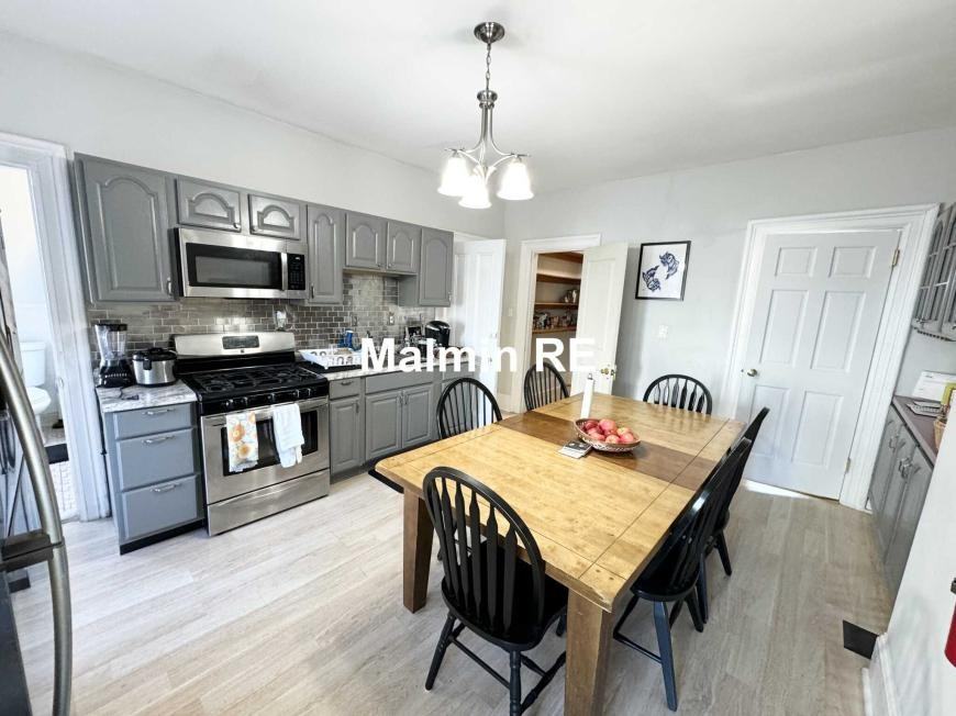 143 Hillside St - Photo 3 of 10