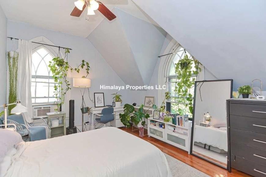 143 Hillside St - Photo 5 of 10