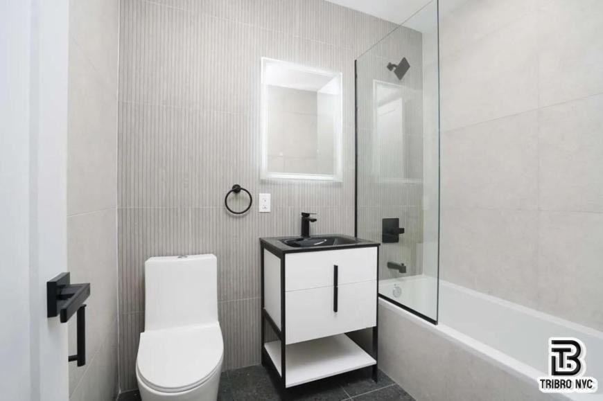 141 Meserole St - Photo 5 of 5