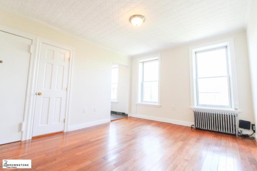 35 2nd St