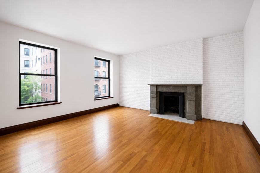28 W 125th St - Photo 2 of 10