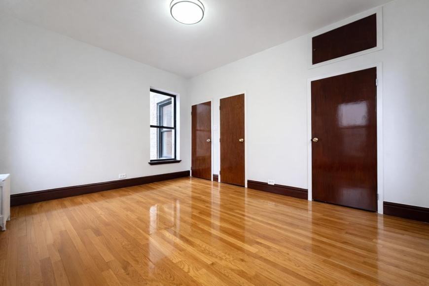 28 W 125th St - Photo 7 of 10