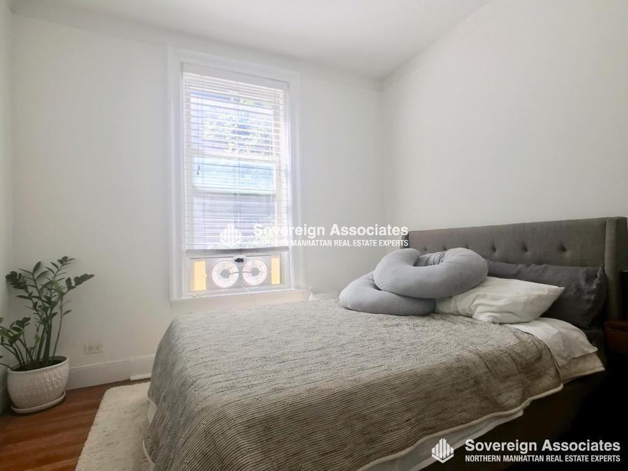 306 W 107th St - Photo 5 of 10
