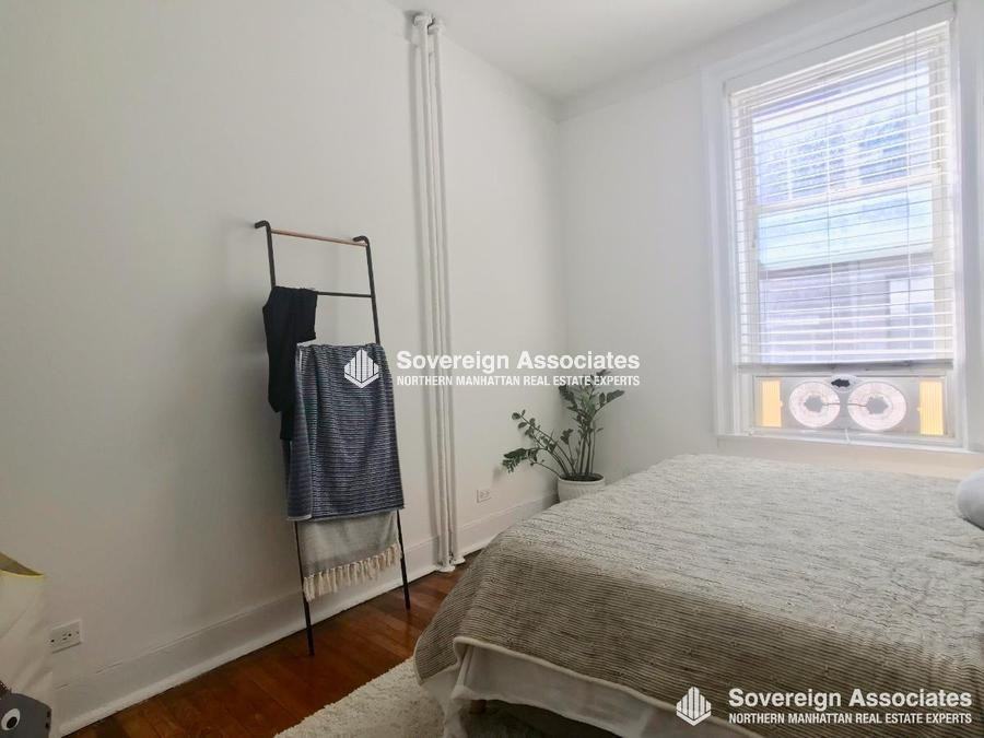 306 W 107th St - Photo 6 of 10
