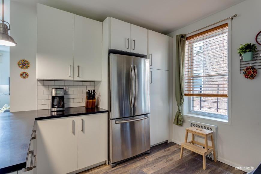 715 Ocean Pkwy - Photo 5 of 10