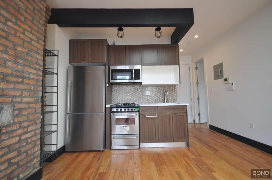 298 Humboldt St - Photo 4 of 8