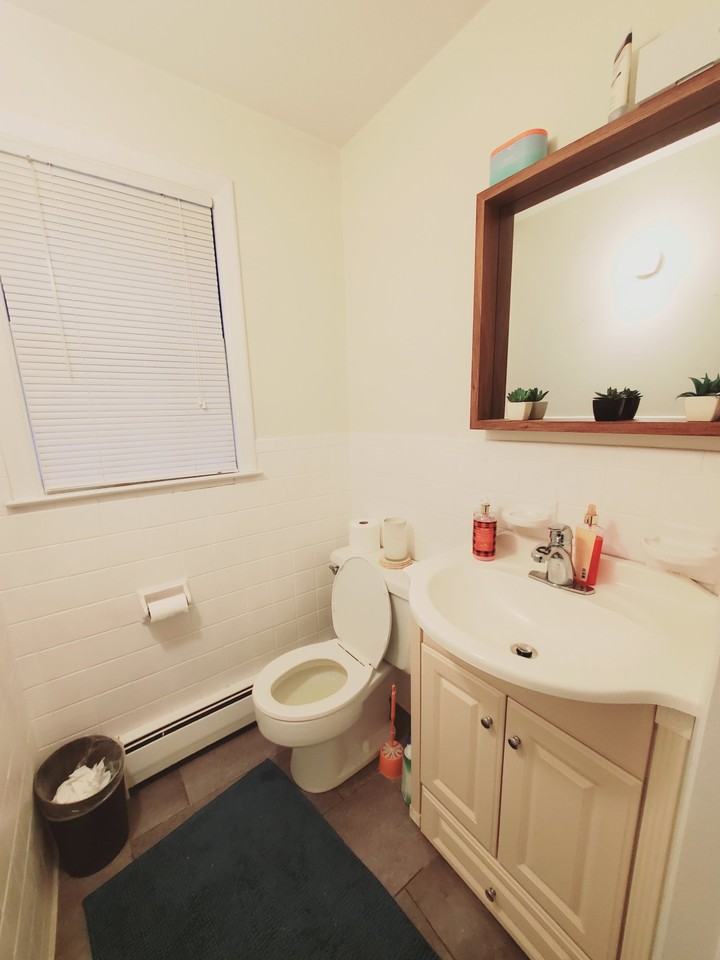 15 Elmwood St - Photo 5 of 8