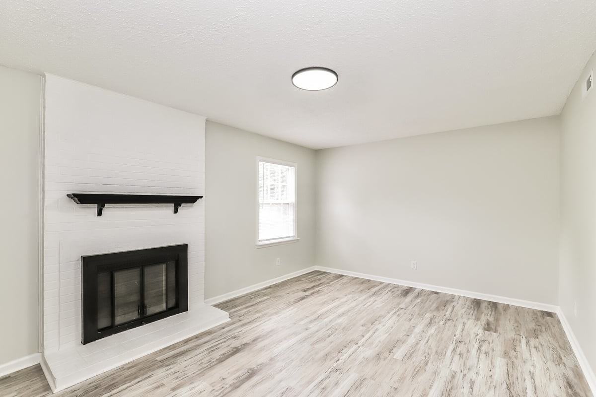 5401 Bayberry Ln - Photo 6 of 15