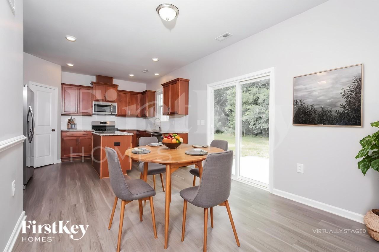636 Starry Sky Dr - Photo 5 of 19