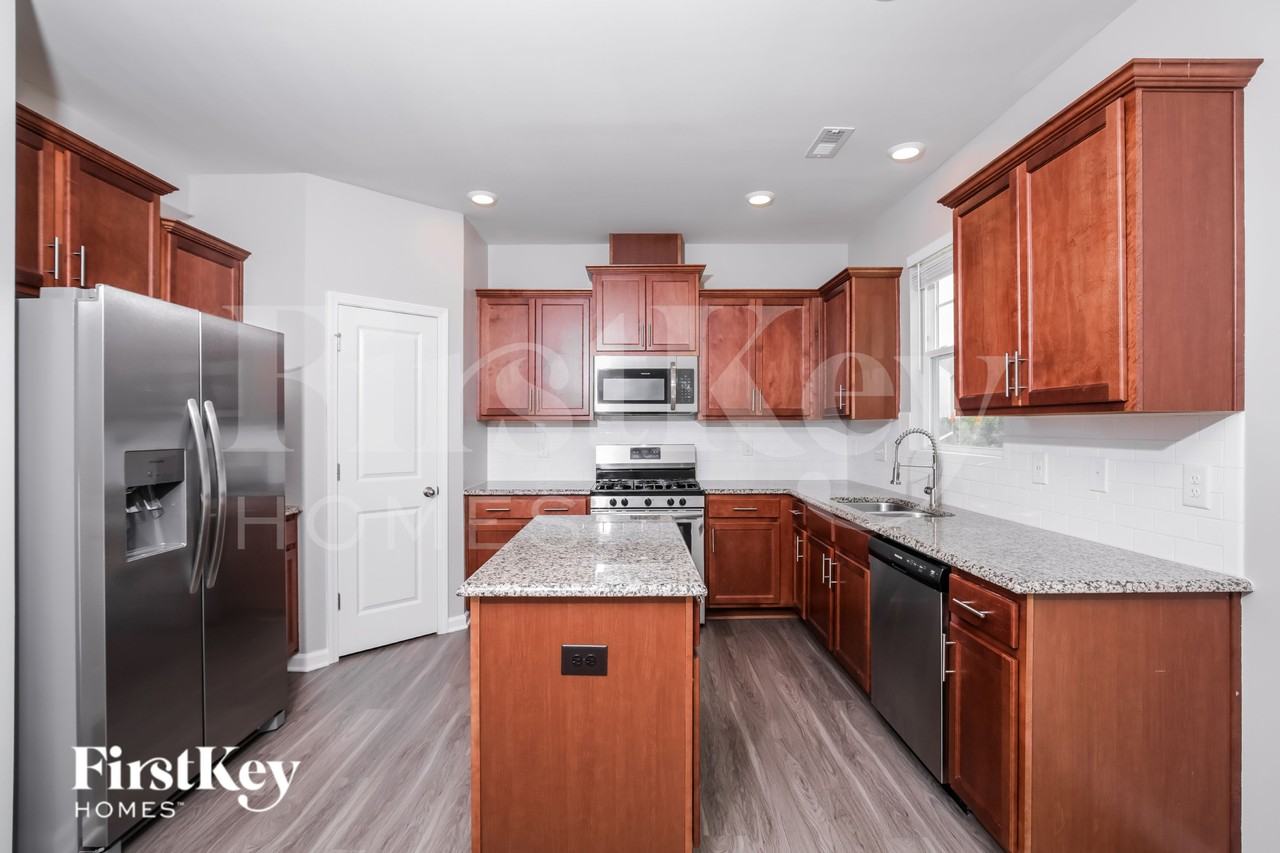 636 Starry Sky Dr - Photo 6 of 19
