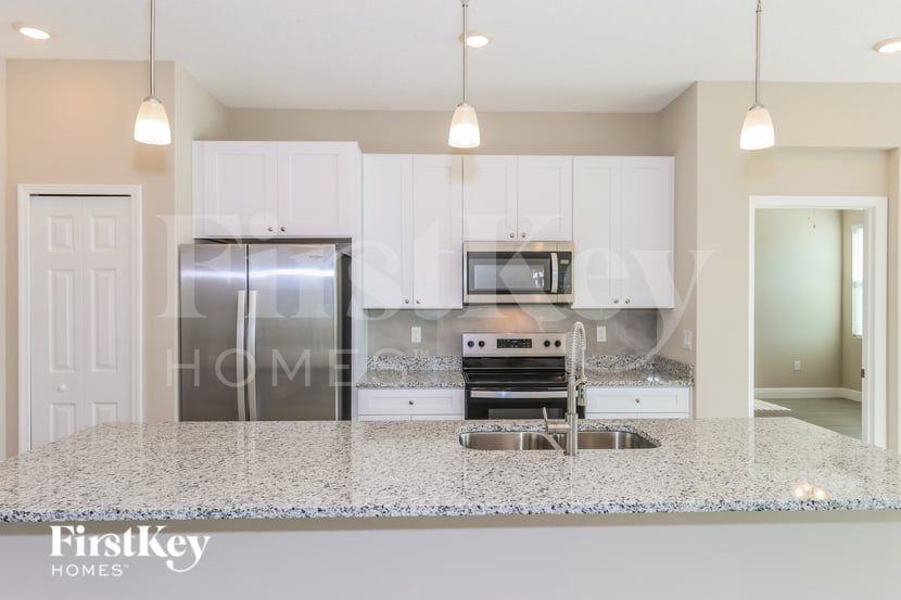 2787 Foster Rd Se - Photo 4 of 16