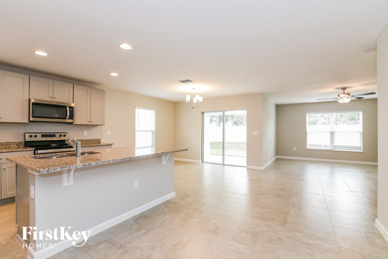 449 Earheart Dr - Photo 4 of 15