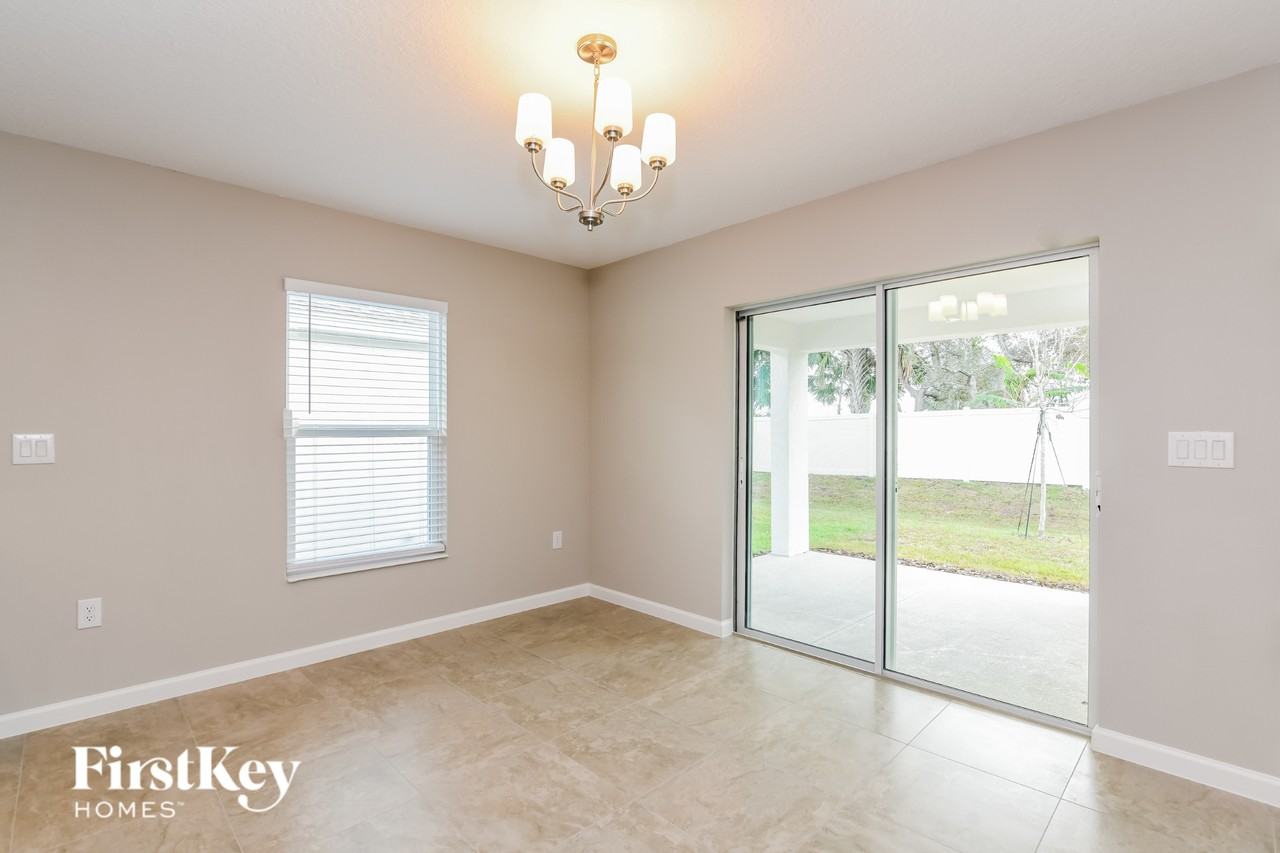 449 Earheart Dr - Photo 5 of 15