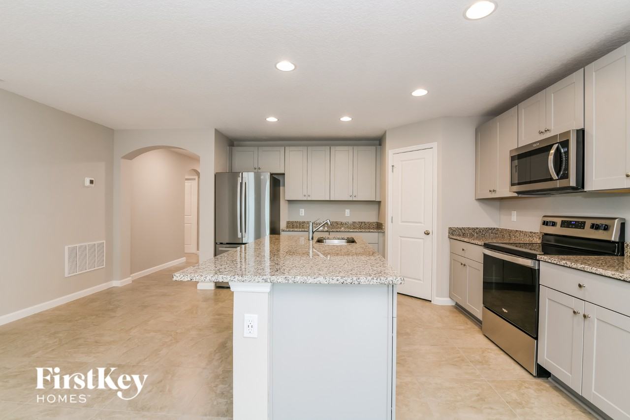 449 Earheart Dr - Photo 6 of 15