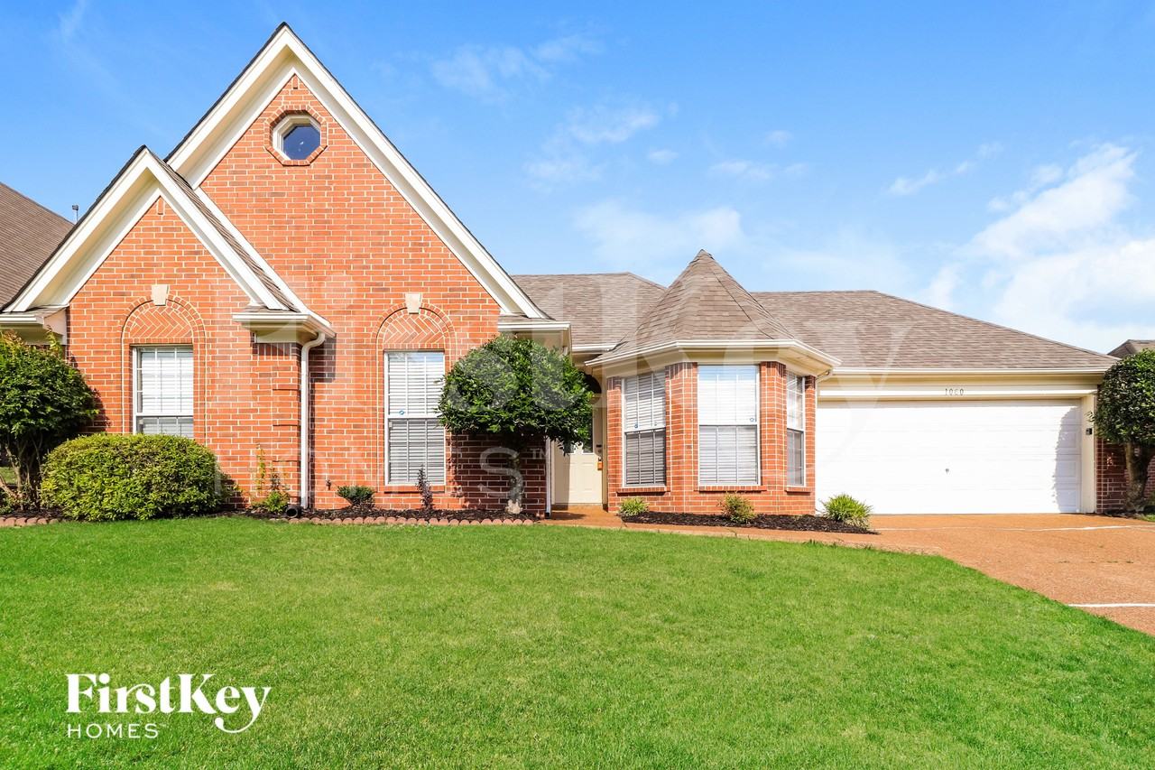 1060 Mossy Knoll Dr