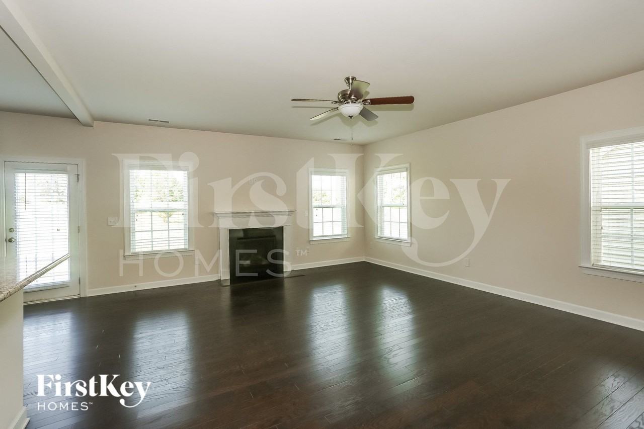 9863 Travertine Trl - Photo 4 of 15