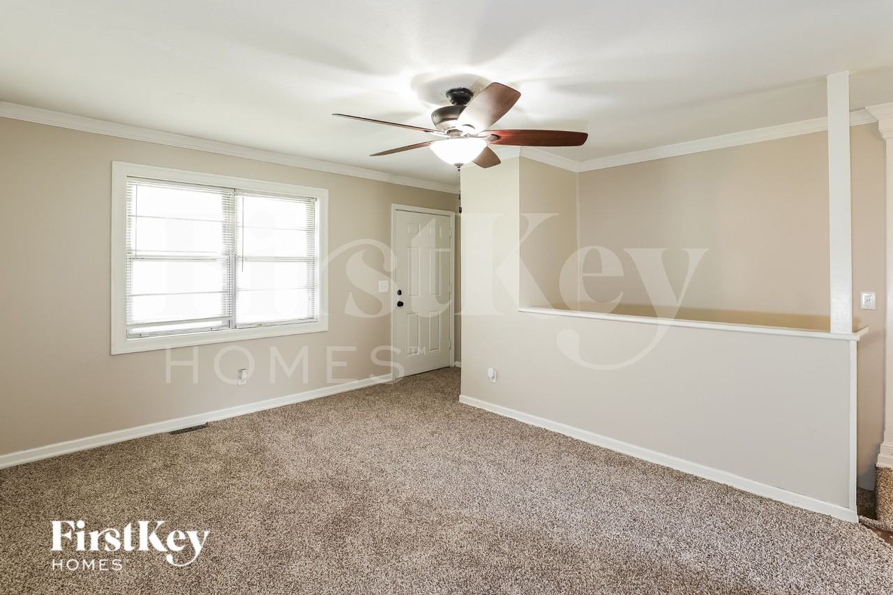 4800 N Wallace Ave - Photo 2 of 19